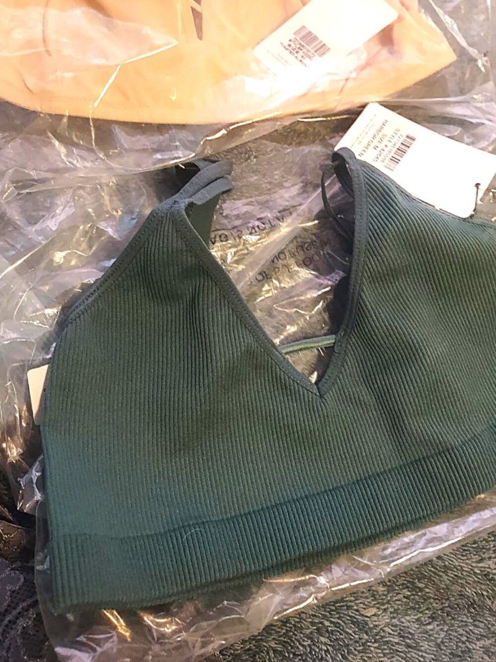 All 6 pieces - Women's Bralettes NWT, size M, 36 B various colors - Picture 10 of 12